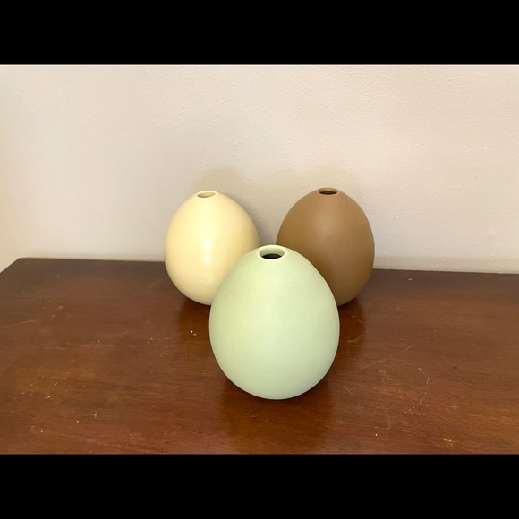 West Elm Egg Shape Bud Vases 3 sold as set Cream Green and Light Brown Ceramic - Picture 4 of 4